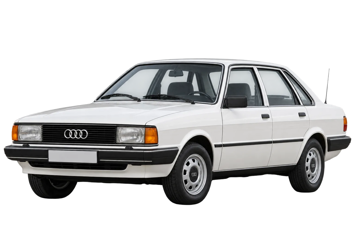 Witte Audi 80 81, schuin van voren