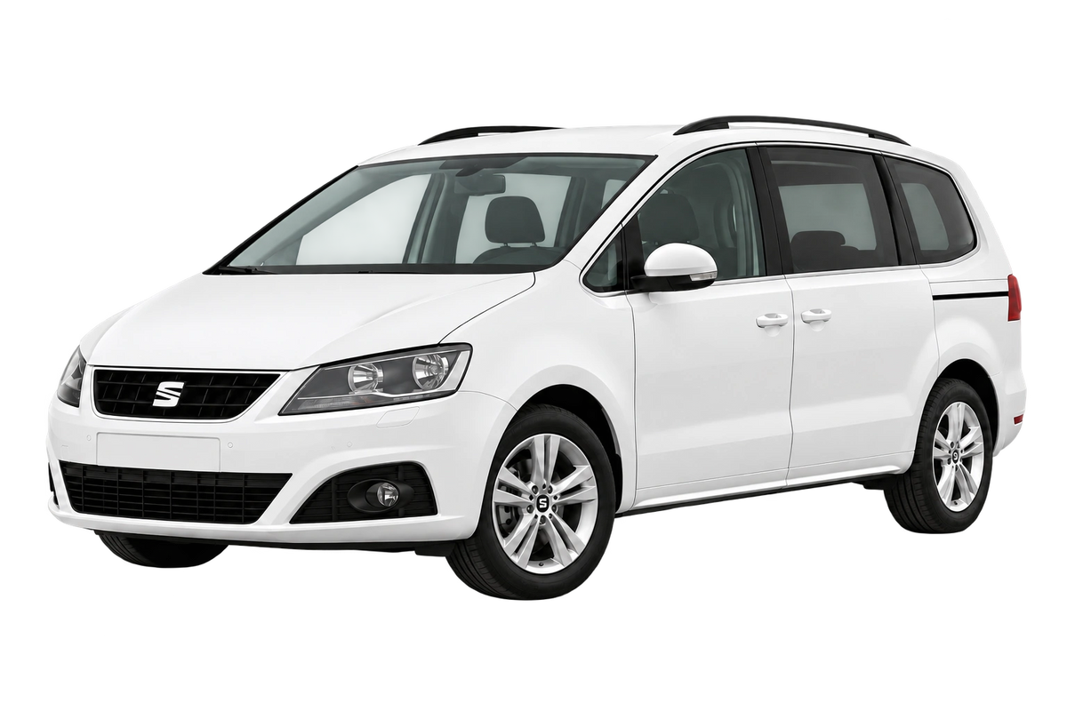 Witte Seat Alhambra 7N, schuin van voren