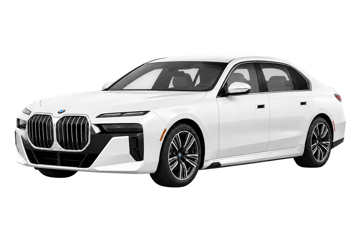 Witte BMW 7er Reihe G7L G70 Mild-Hybrid, schuin van voren
