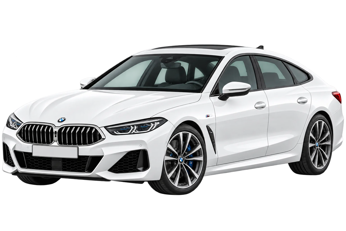 Witte BMW 8er Reihe G8C G16 Gran Coupé, schuin van voren