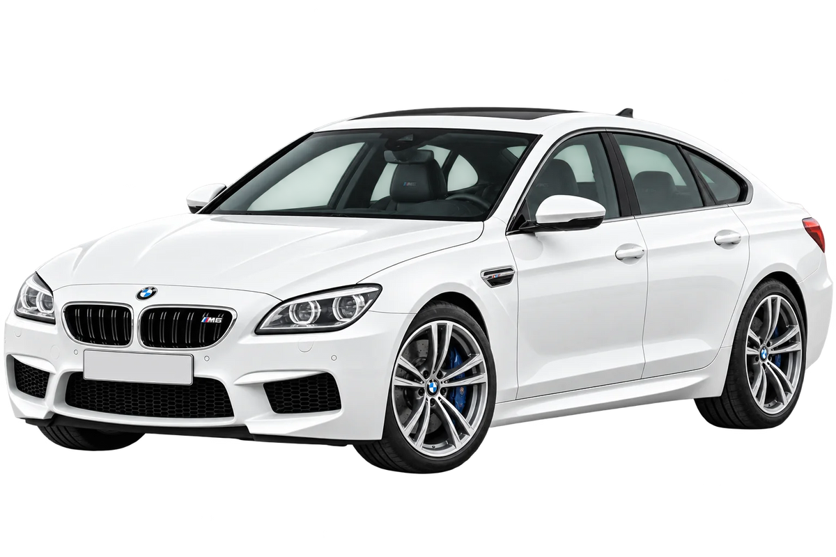 Witte BMW M6 M5/M6 F06 Gran Coupé F06, schuin van voren