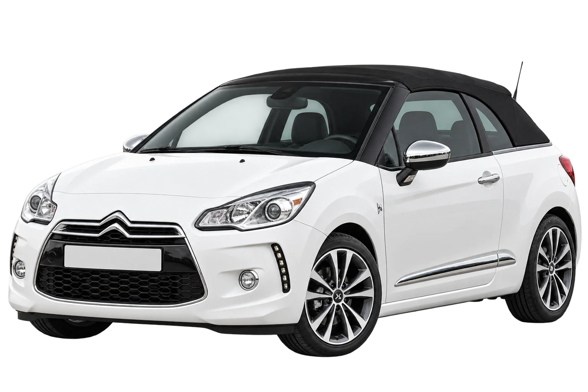Witte Citroen DS 3 S Cabriolet, schuin van voren
