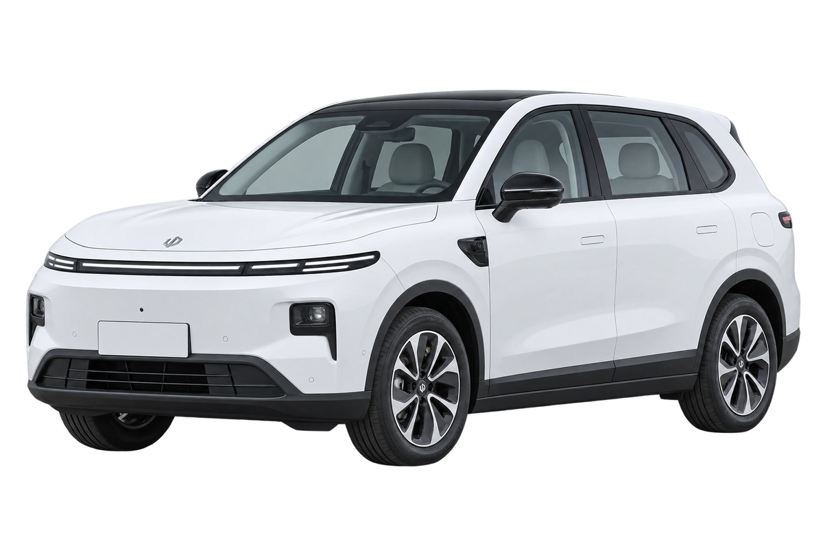 Witte Leapmotor B10 A12, schuin van voren