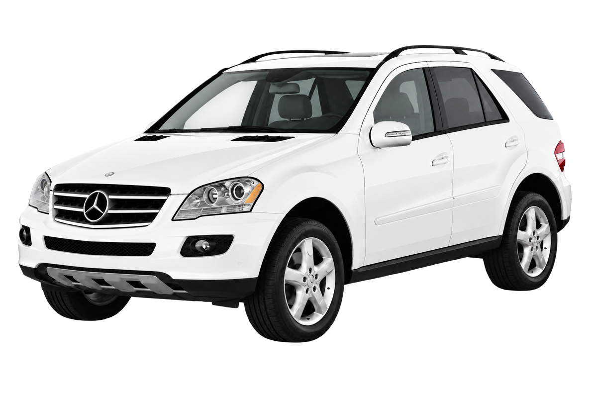 Witte Mercedes M-Klasse 164 W164, schuin van voren