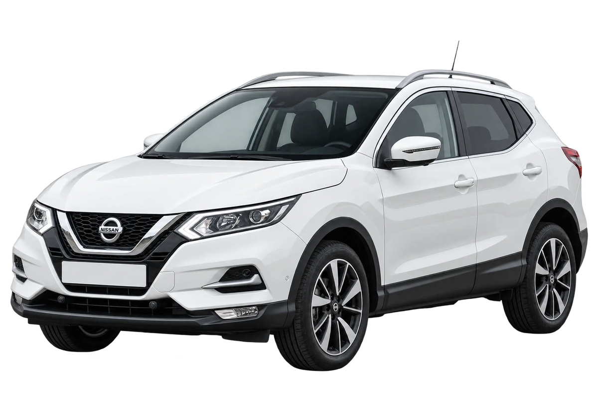 Witte Nissan Qashqai J11 Facelift 2017, schuin van voren