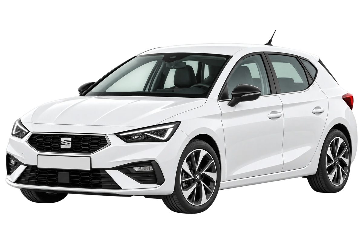 Witte Seat Leon KL Limousine, schuin van voren