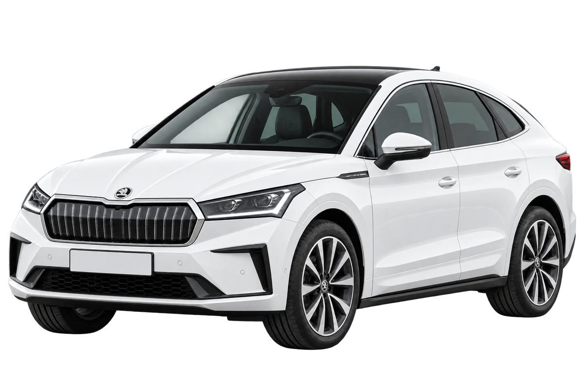 Witte Skoda Enyaq NY Enyaq iV Coupé, schuin van voren