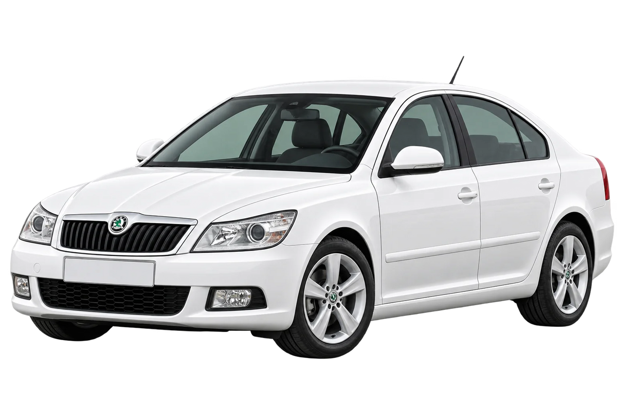 Witte Skoda Octavia 1Z Limousine Facelift, schuin van voren
