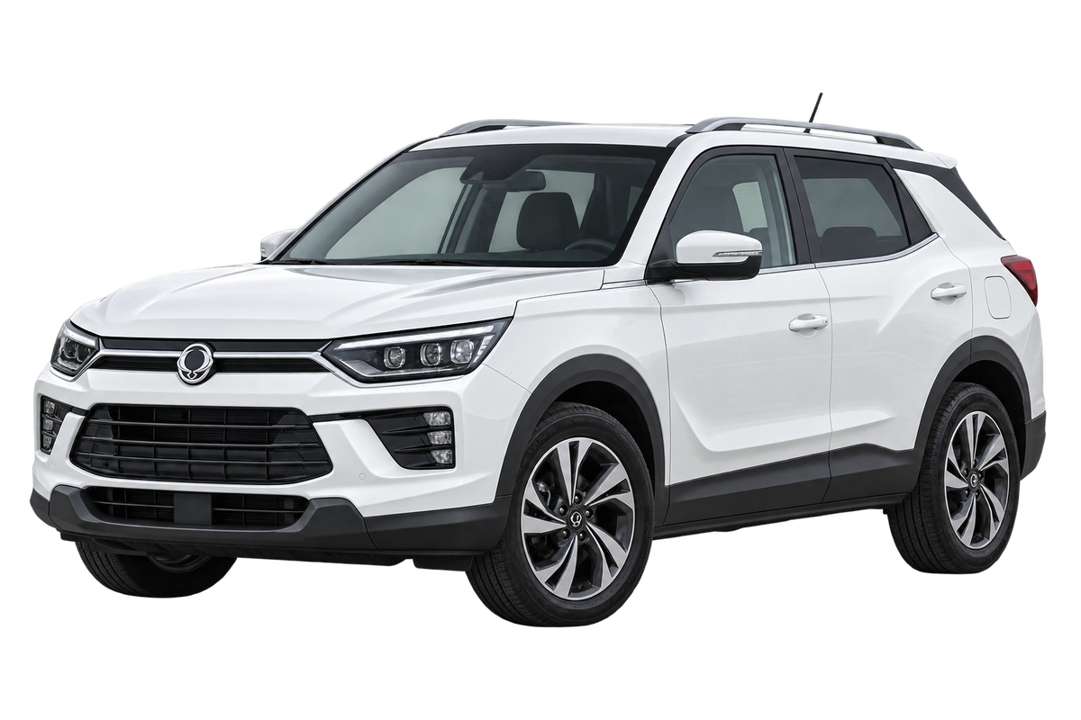 Witte Ssangyong Korando CW C300, schuin van voren