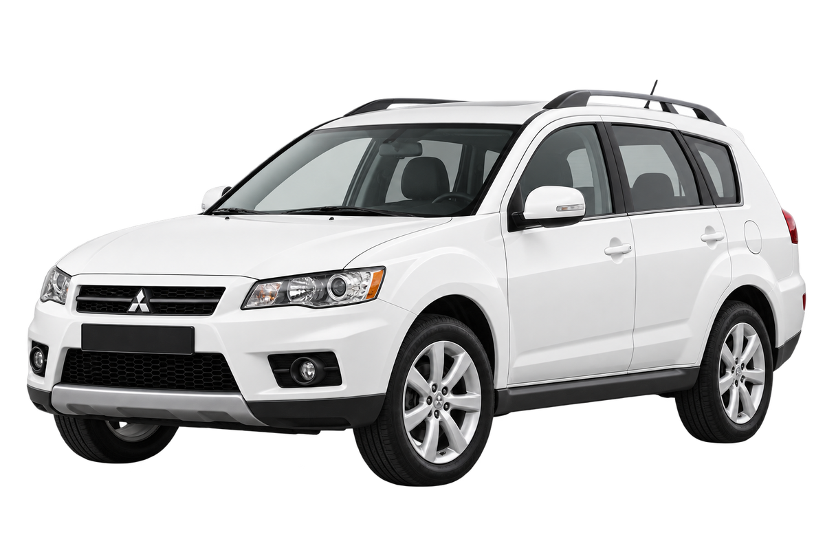 Witte Mitsubishi Outlander CW0, CWB, schuin van voren