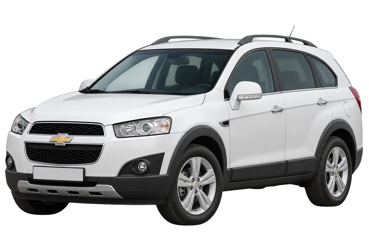 Witte Chevrolet Captiva KLAC, KLAD, schuin van voren