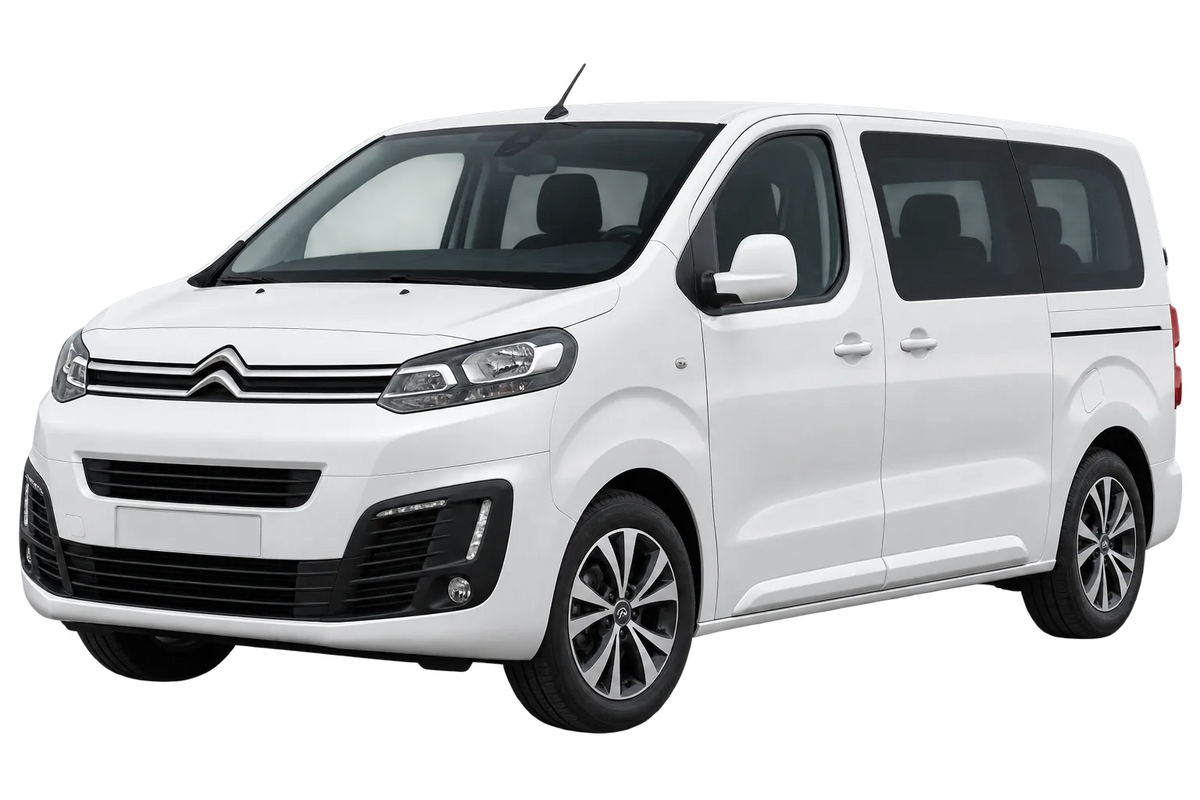 Witte Citroen Spacetourer V, schuin van voren