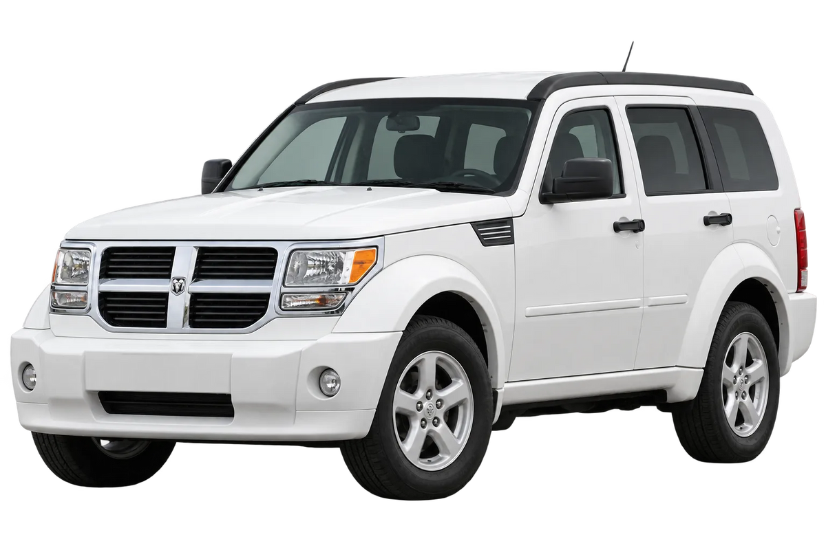 Witte Dodge Nitro KJ, schuin van voren