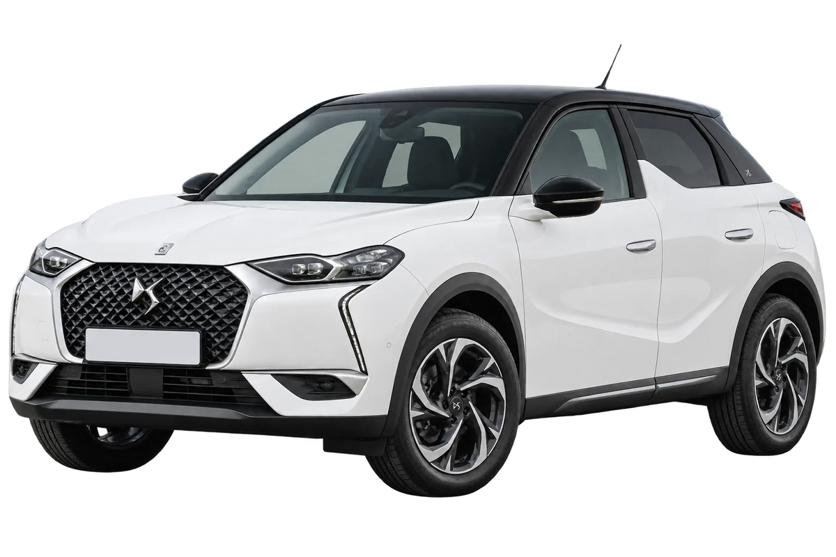 Witte DS Automobiles DS 3 U CROSSBACK, schuin van voren