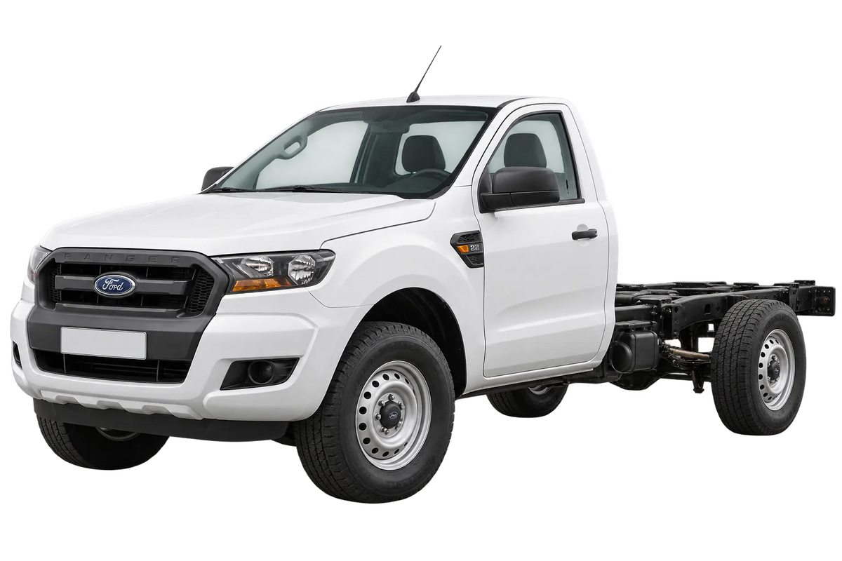 Witte Ford Ranger 2 AB, schuin van voren