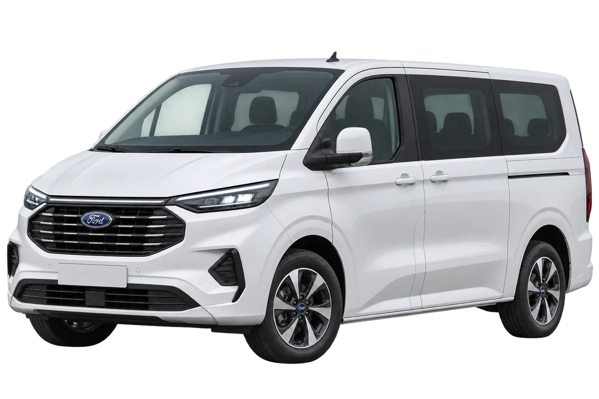 Witte Ford Tourneo NXN Custom, schuin van voren