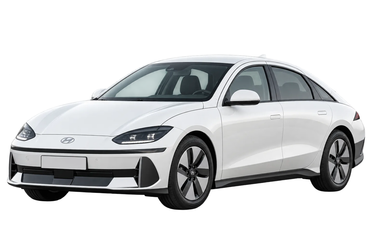 Witte Hyundai Ioniq 6 CE, schuin van voren