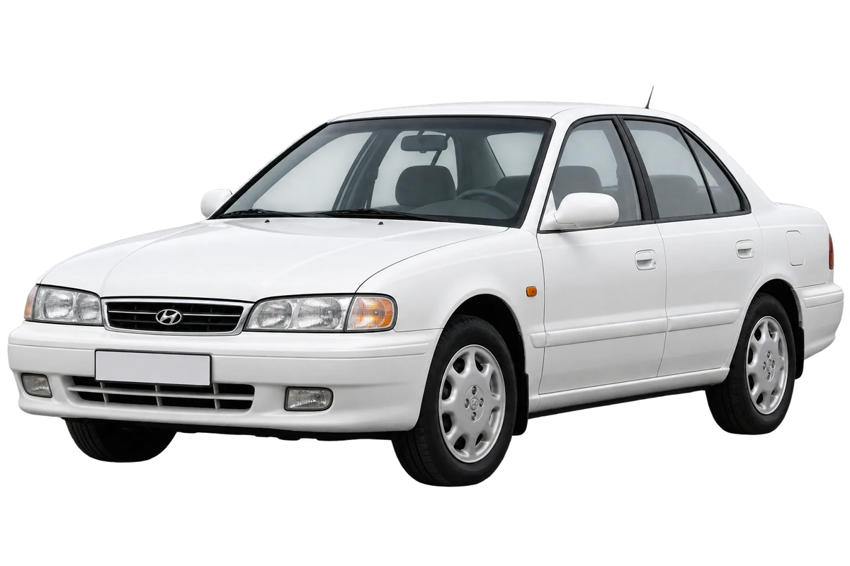 Witte Hyundai Sonata Y-3, schuin van voren