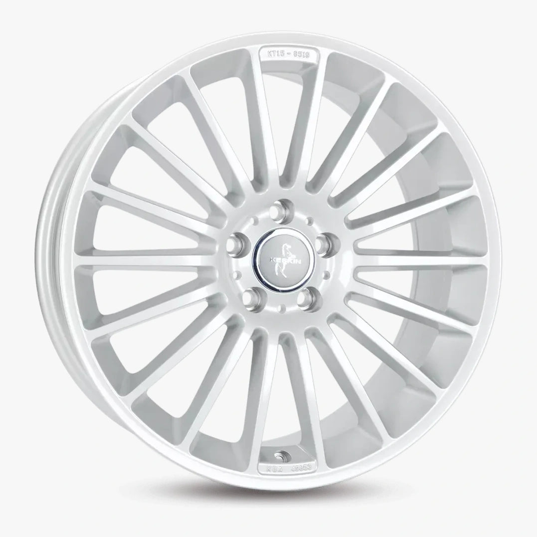 KESKIN KT15 SPEED Silver Painted (SL) lichtmetalen velg in schuin driekwartaanzicht