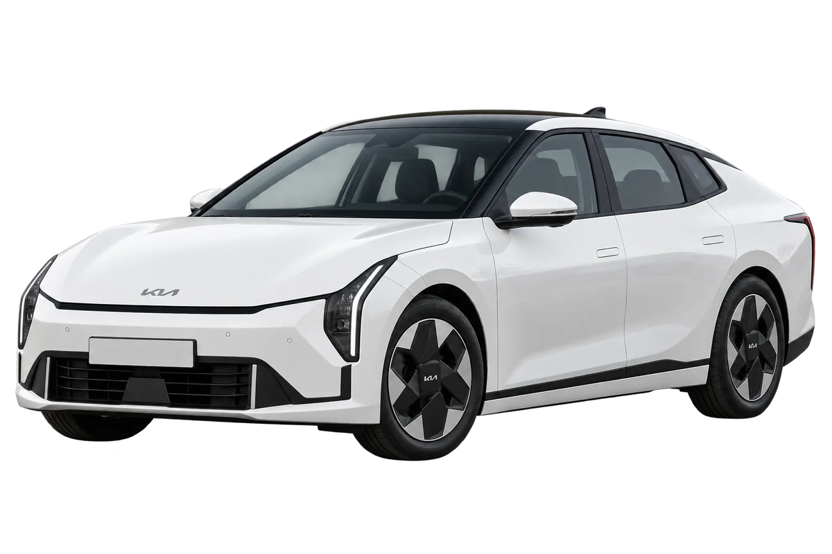 Witte Kia EV4 CT1 Fastback, schuin van voren