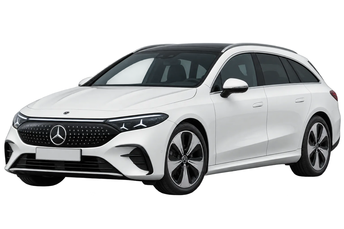Witte Mercedes CLA MMCLAE X174 Shooting Brake EQ, schuin van voren