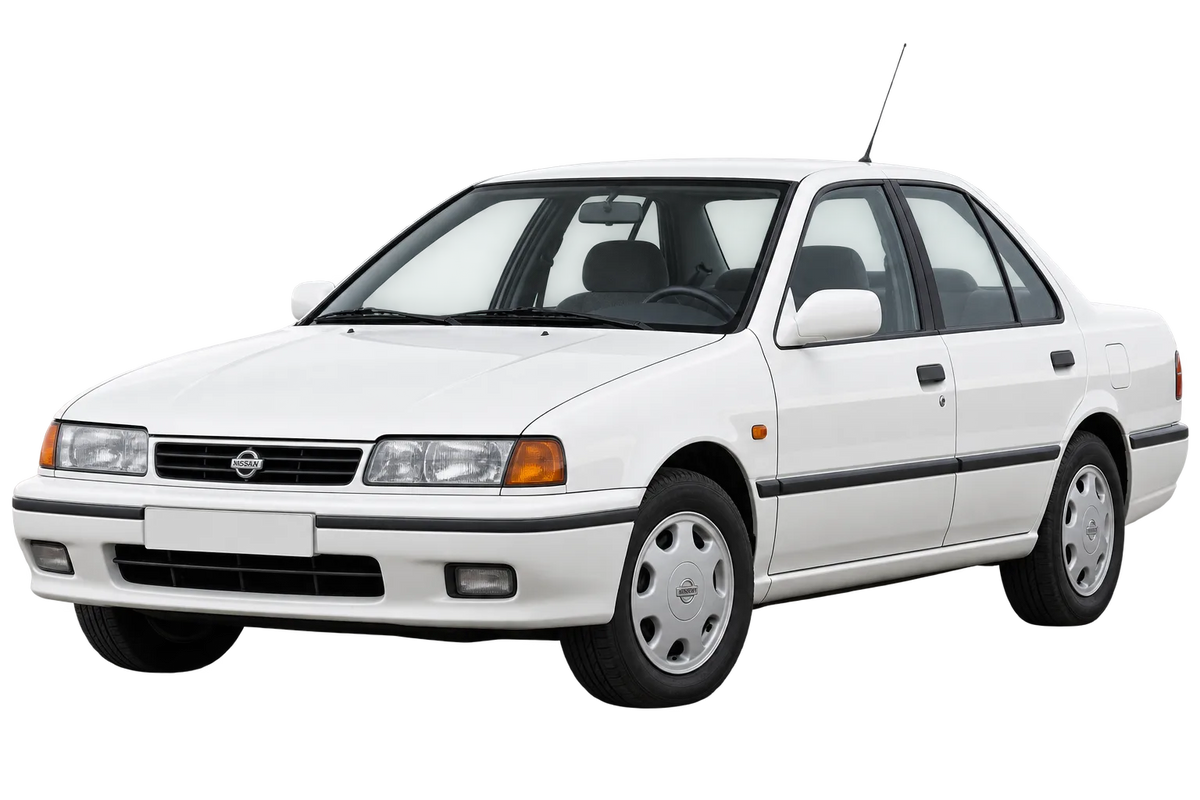 Witte Nissan Primera P10, schuin van voren