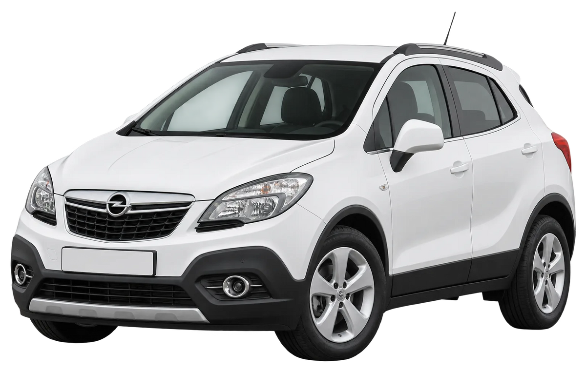 Witte Opel Mokka J-A, schuin van voren
