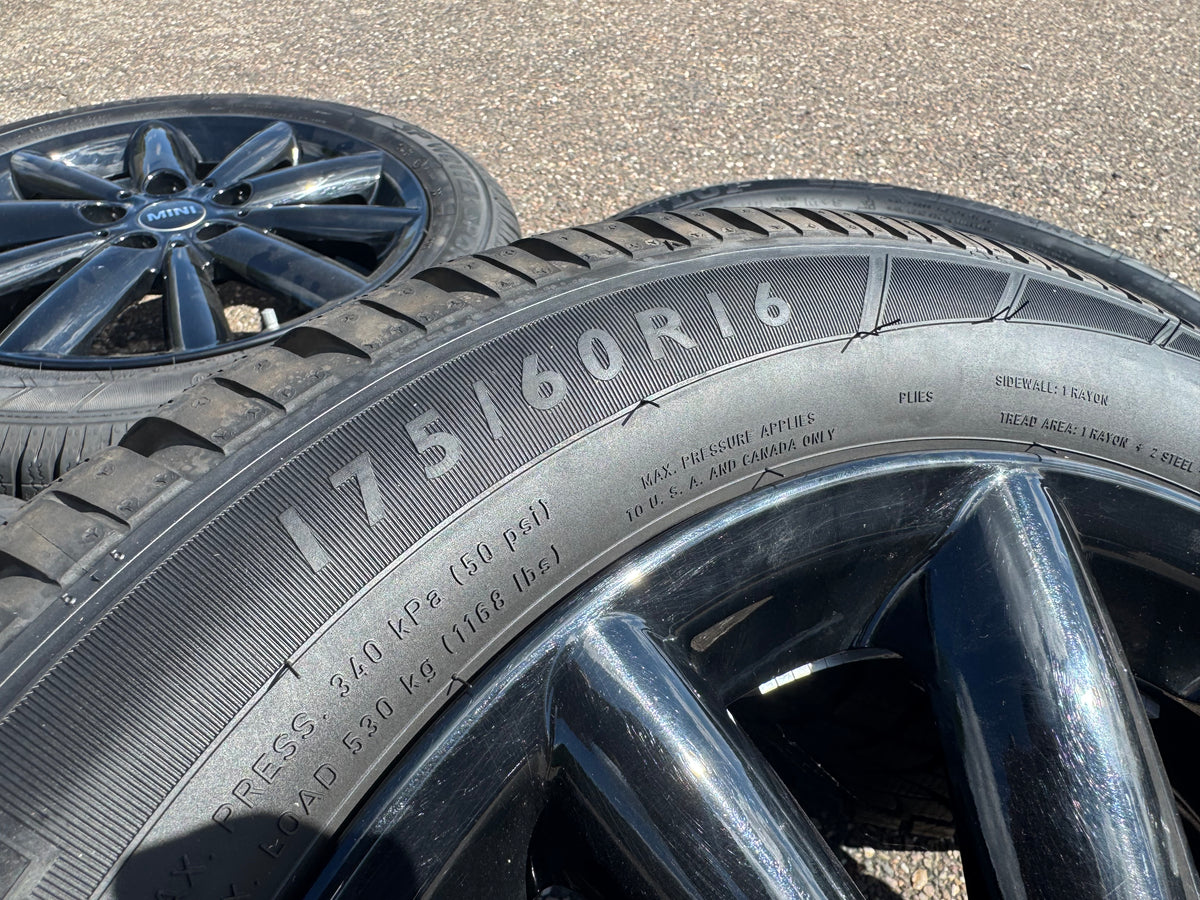 Originele MINI F55/F56/F57 Styling 508 16 inch velgenset met Dunlop winterbanden – foto 4