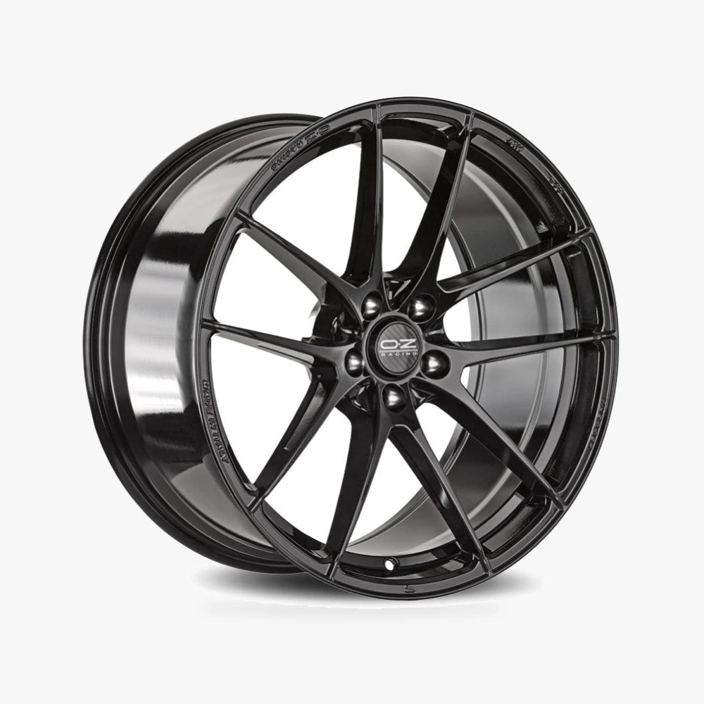 OZ LEGGERA HLT Gloss Black lichtmetalen velg in schuin driekwartaanzicht