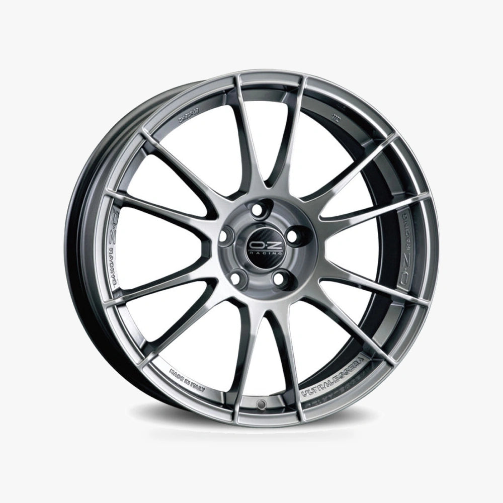 OZ ULTRALEGGERA Chrystal Titanium lichtmetalen velg in schuin driekwartaanzicht