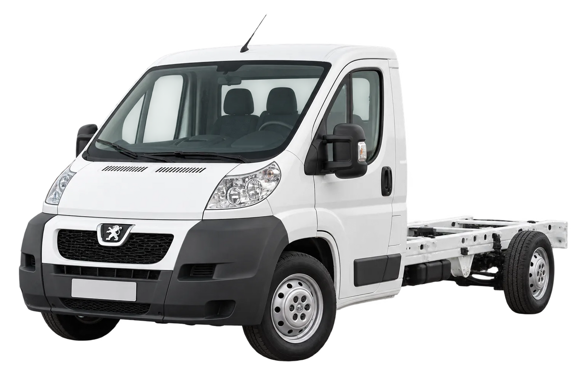 Witte Peugeot Boxer Y, 250, 250L - Heavy, schuin van voren