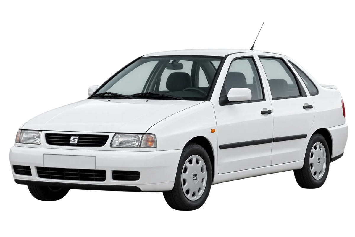 Witte Seat Cordoba 6K/C, schuin van voren