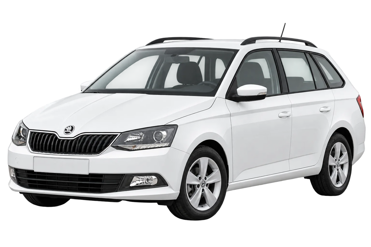 Witte Skoda Fabia 6V / 5J Combi, schuin van voren