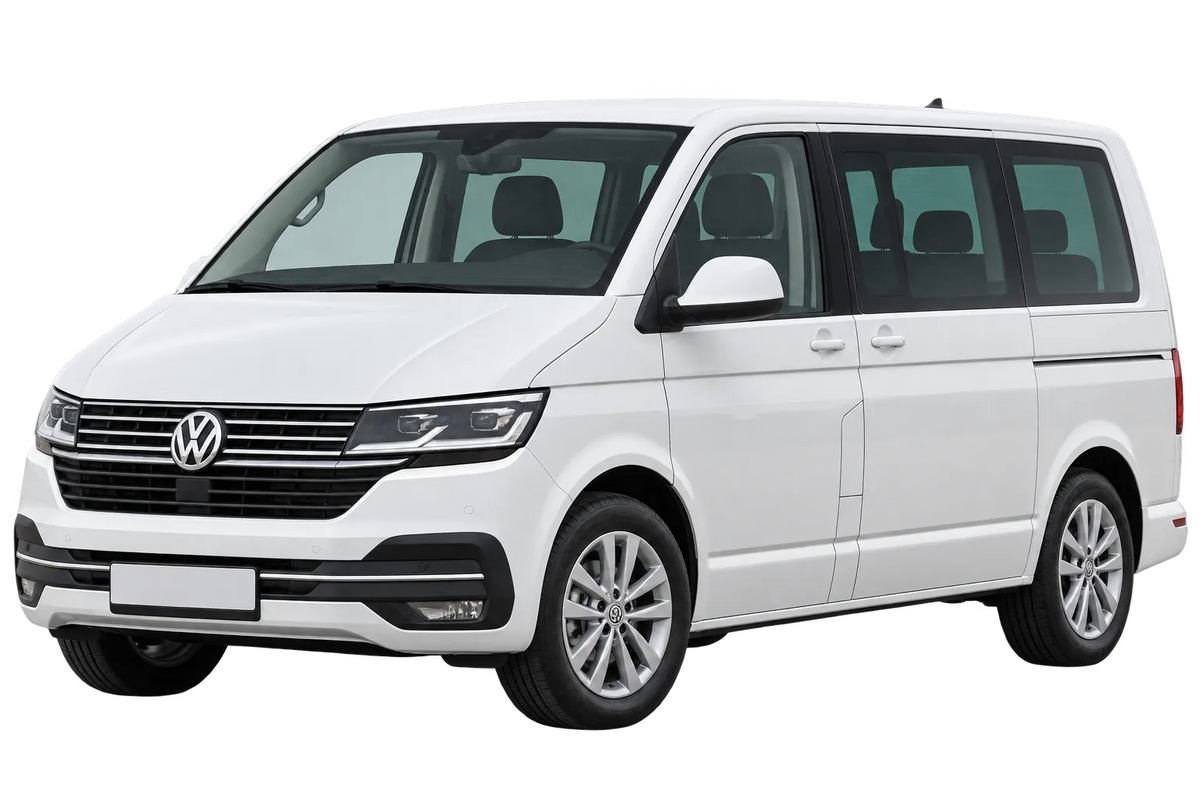 Witte Volkswagen Bus / Transporter T6 7HC T6.1 Multivan, schuin van voren
