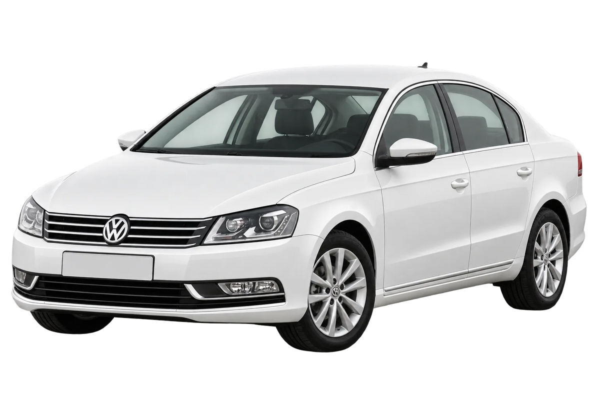 Witte Volkswagen Passat 3C, 3c Limousine / Variant - mit Radhaus-Verbreiterungen, schuin van voren
